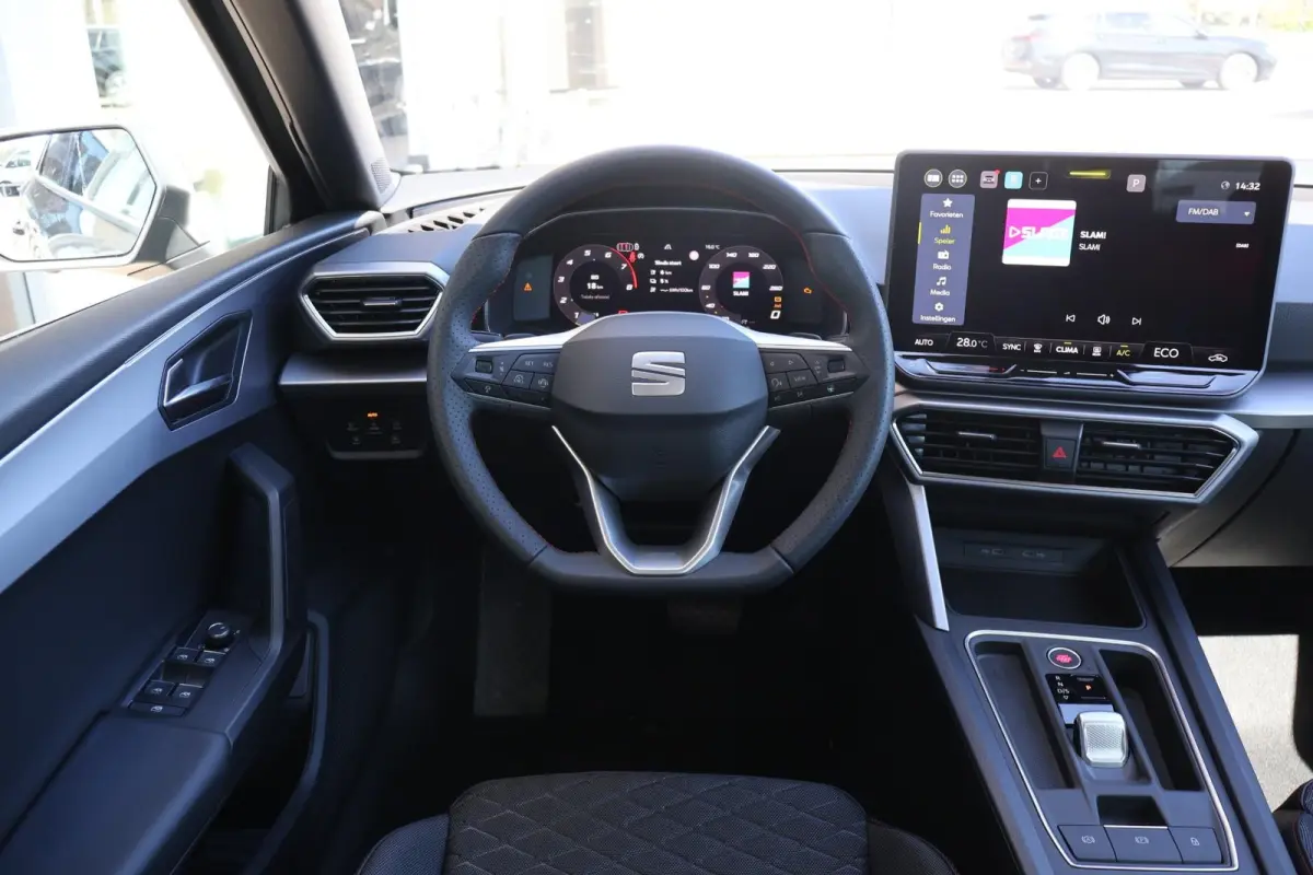 1.5 TSI e-Hybrid 204pk FR Business | Panoramadak | Safe Drive Pack
