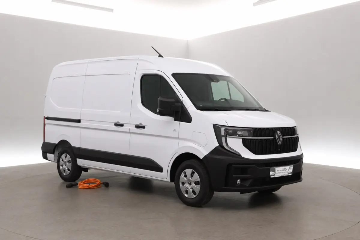 87 kWh Long Range L2H2 | NIEUW | Clima | Carplay | 2500kg Trekgew. | Camera | 3 Zits | LED | Parkeersens.