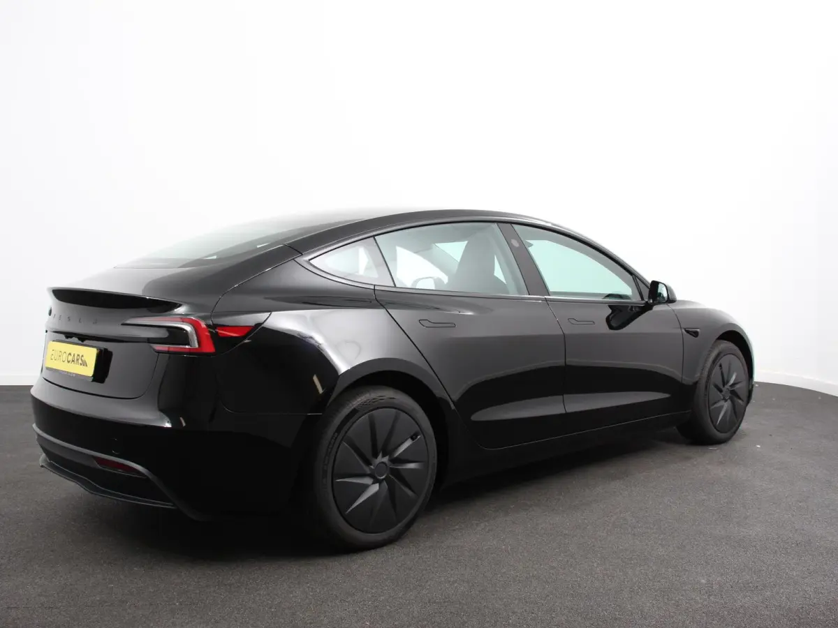 RWD 60 kWh 534KM LFP Autopilot Panorama Warmtepomp Stoel/Stuurverwarming Full LED PDC VA+ Camera