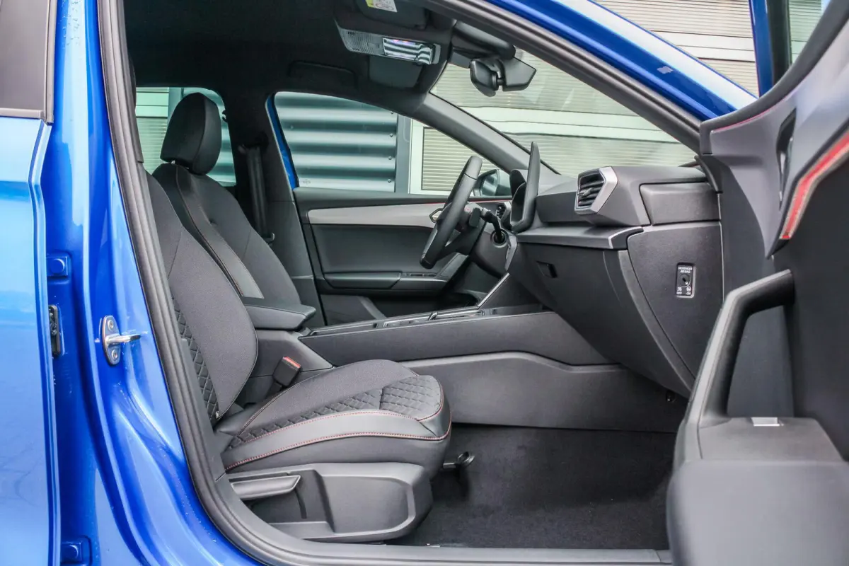 1.5 TSI 204pk e-Hybrid FR Business | Technology Pack | 18" Velgen