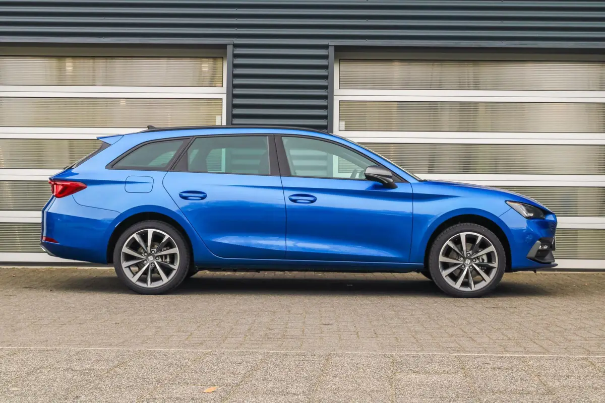 1.5 TSI 204pk e-Hybrid FR Business | Technology Pack | 18" Velgen