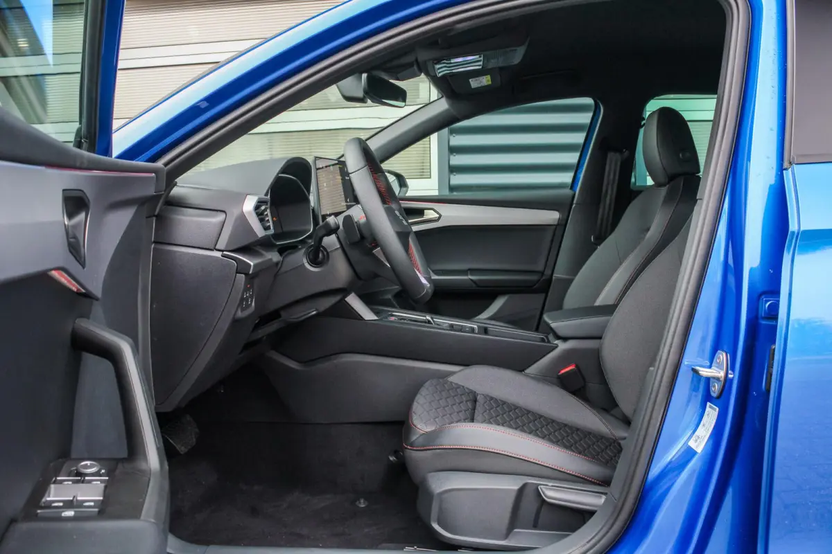 1.5 TSI 204pk e-Hybrid FR Business | Technology Pack | 18" Velgen