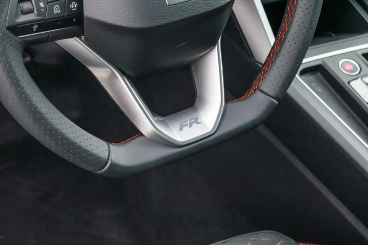 1.5 TSI 204pk e-Hybrid FR Business | Technology Pack | 18" Velgen