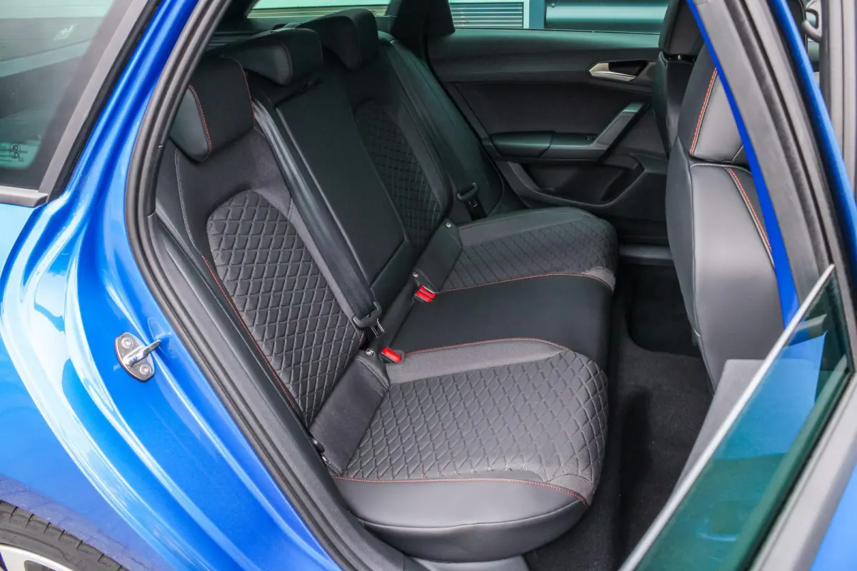 1.5 TSI 204pk e-Hybrid FR Business | Technology Pack | 18" Velgen