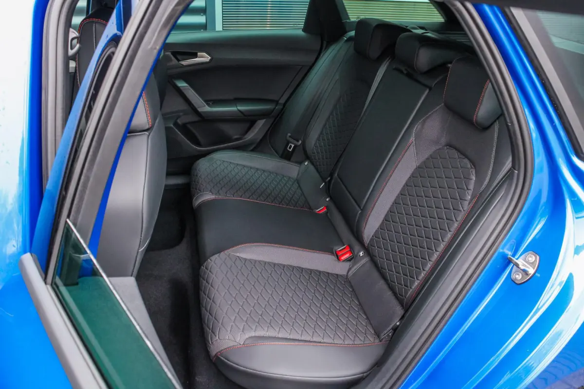 1.5 TSI 204pk e-Hybrid FR Business | Technology Pack | 18" Velgen