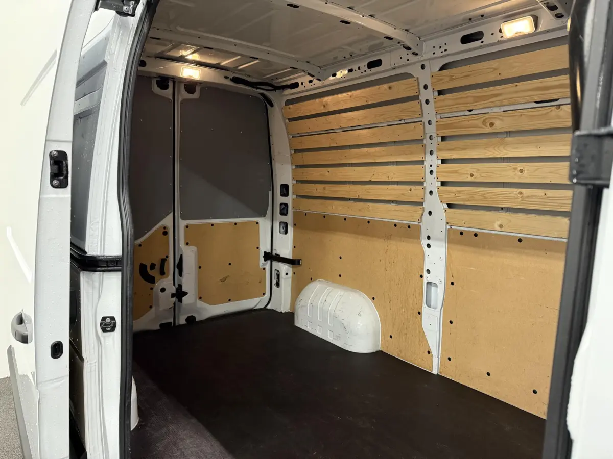 T33 2.3 dCi 135 L2H2 Airco Cruise control Parkeersensoren Navigatie Trekhaak