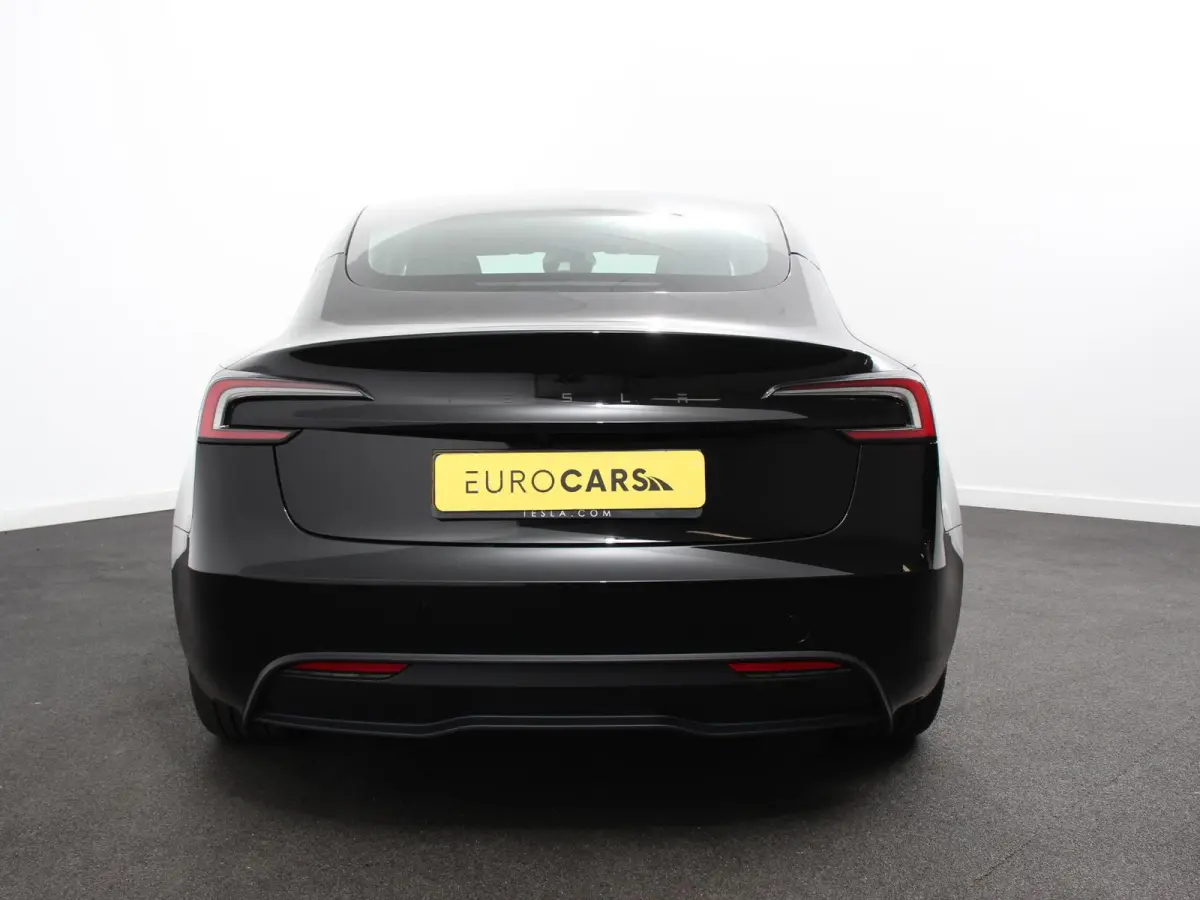 RWD 60 kWh 534KM LFP Autopilot Panorama Warmtepomp Stoel/Stuurverwarming Full LED PDC VA+ Camera