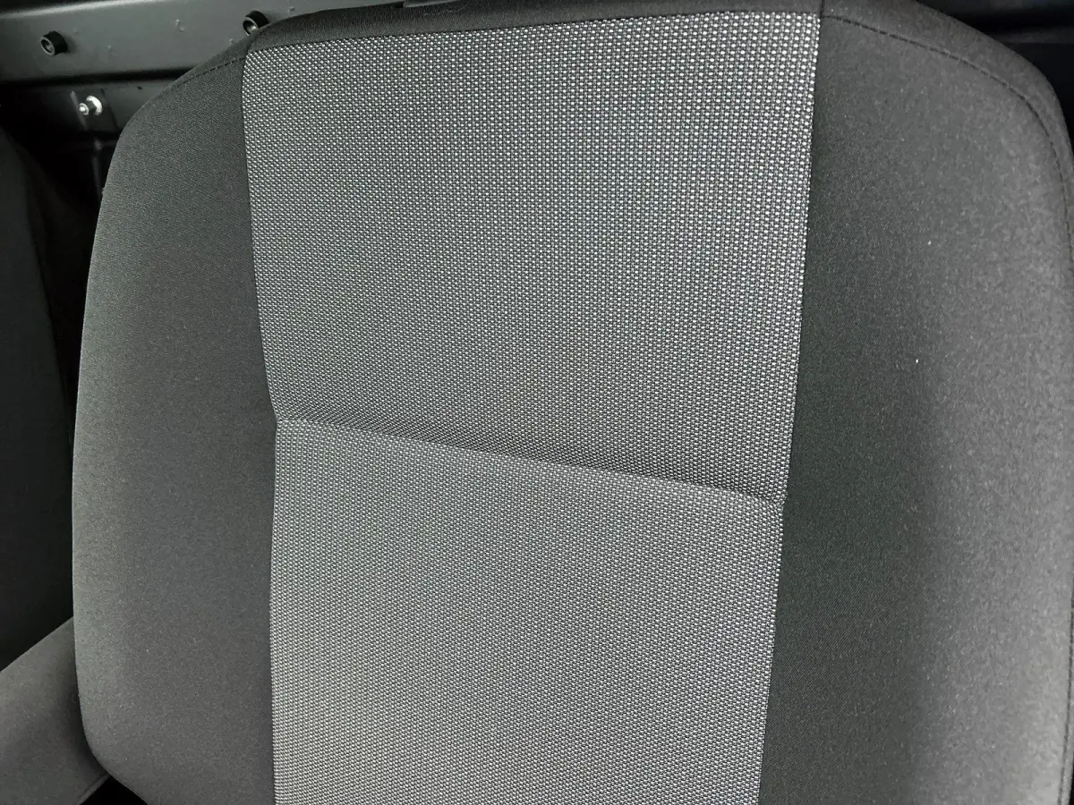 130pk L1 Automaat Apple Carplay Trekhaak Parkeersensoren Airco Cruise control 2-zits