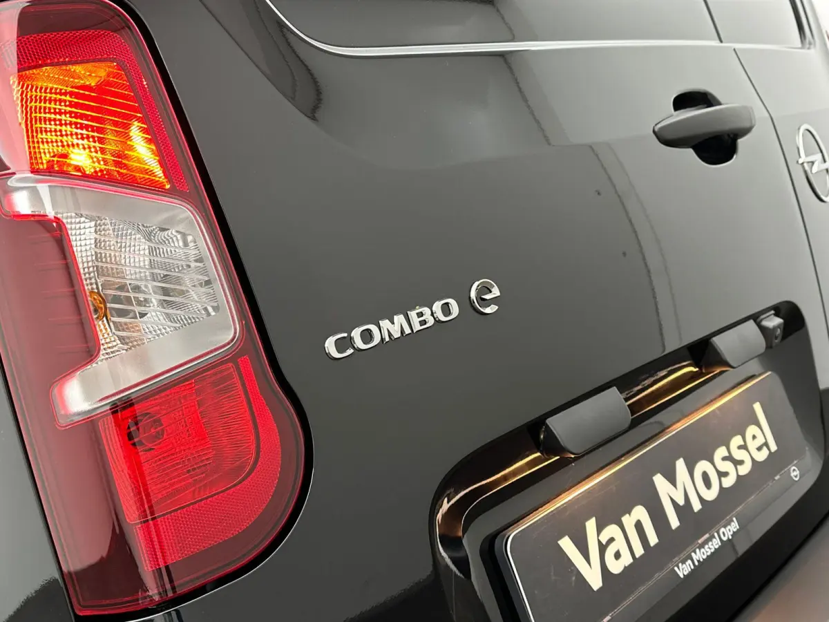 136 L1 50kWh | Camera | Cruise Control | Apple Carplay&Android Auto | Houten Laadvloer