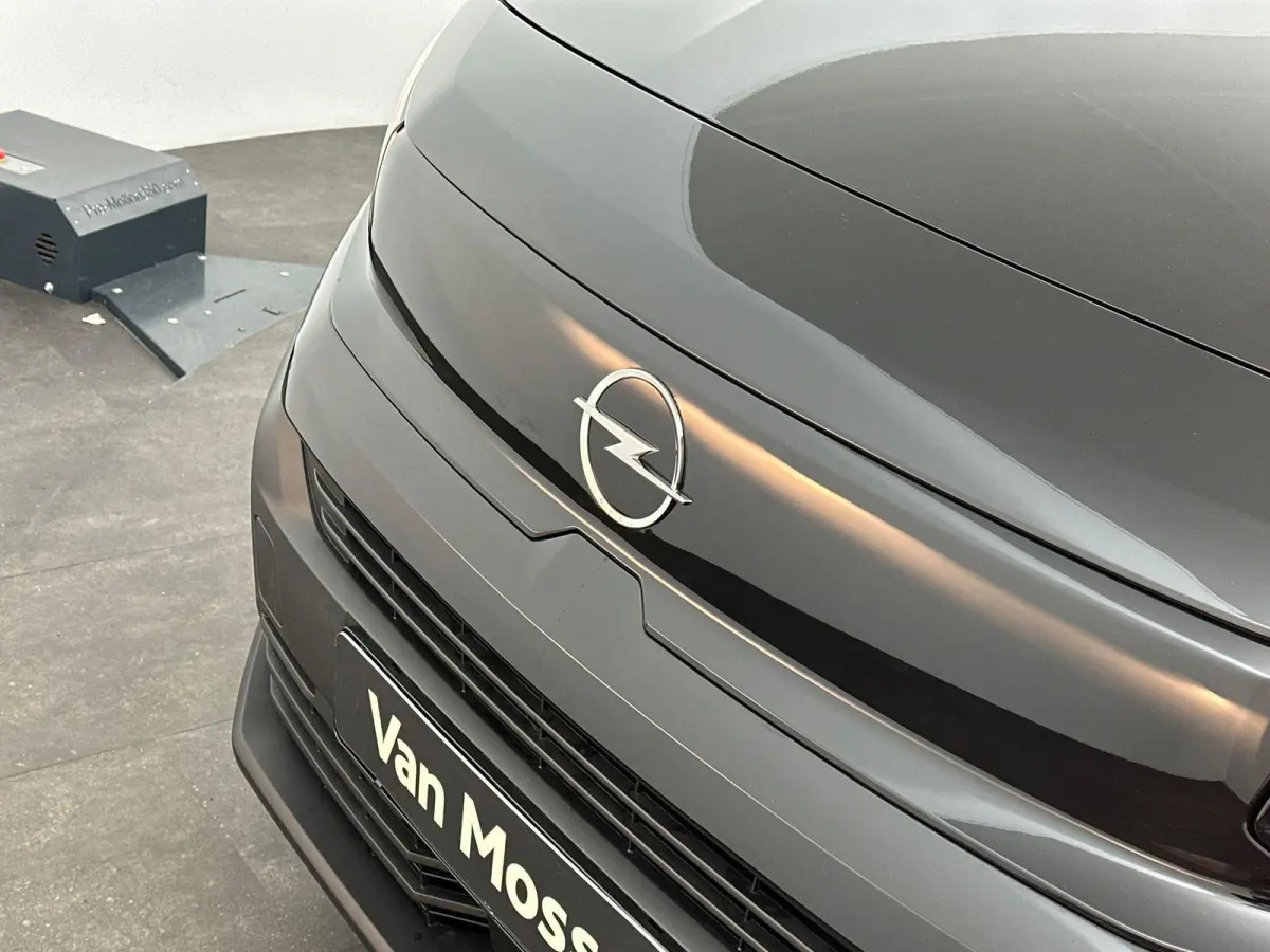 136 L1 50kWh | Camera | Cruise Control | Apple Carplay&Android Auto | Houten Laadvloer