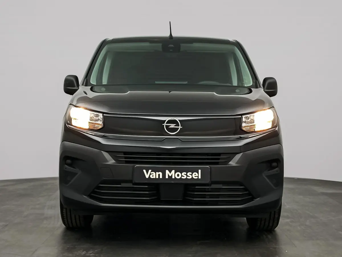 136 L1 50kWh | Camera | Cruise Control | Apple Carplay&Android Auto | Houten Laadvloer