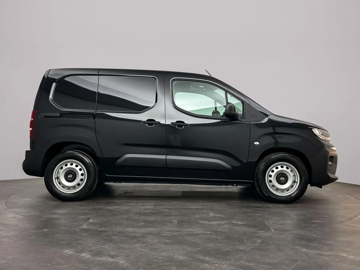 136 L1 50kWh | Camera | Cruise Control | Apple Carplay&Android Auto | Houten Laadvloer