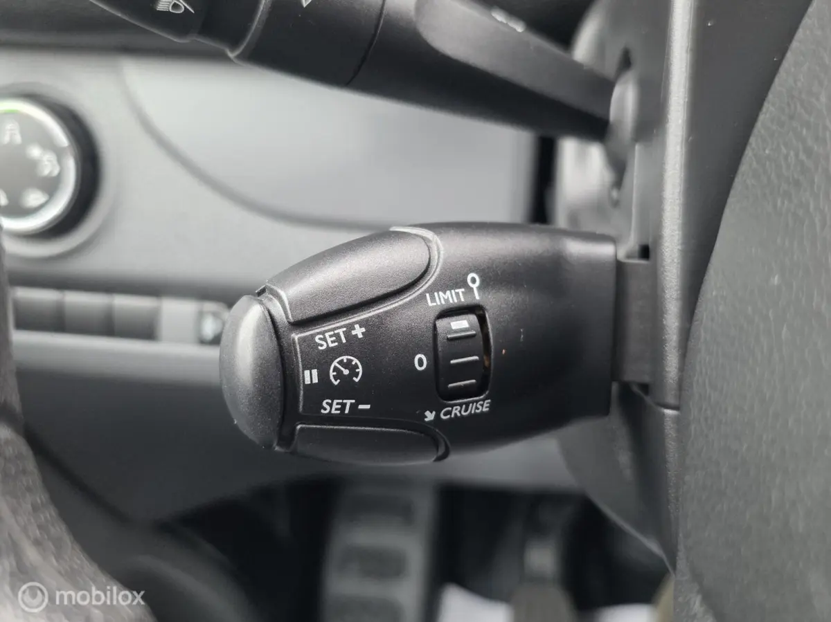 Bestel 231L 2.0 BlueHDI 120 Premium