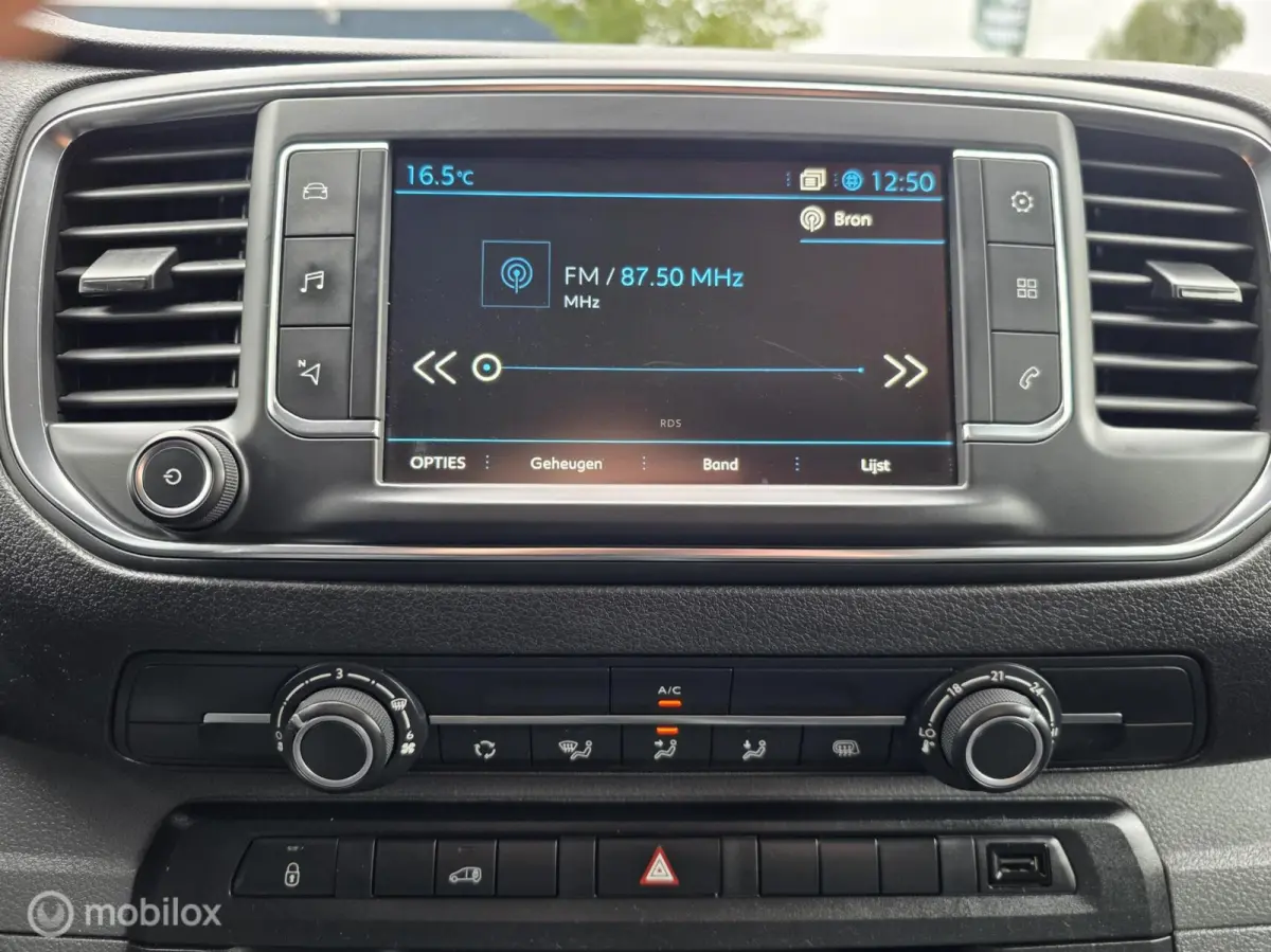 Bestel 231L 2.0 BlueHDI 120 Premium