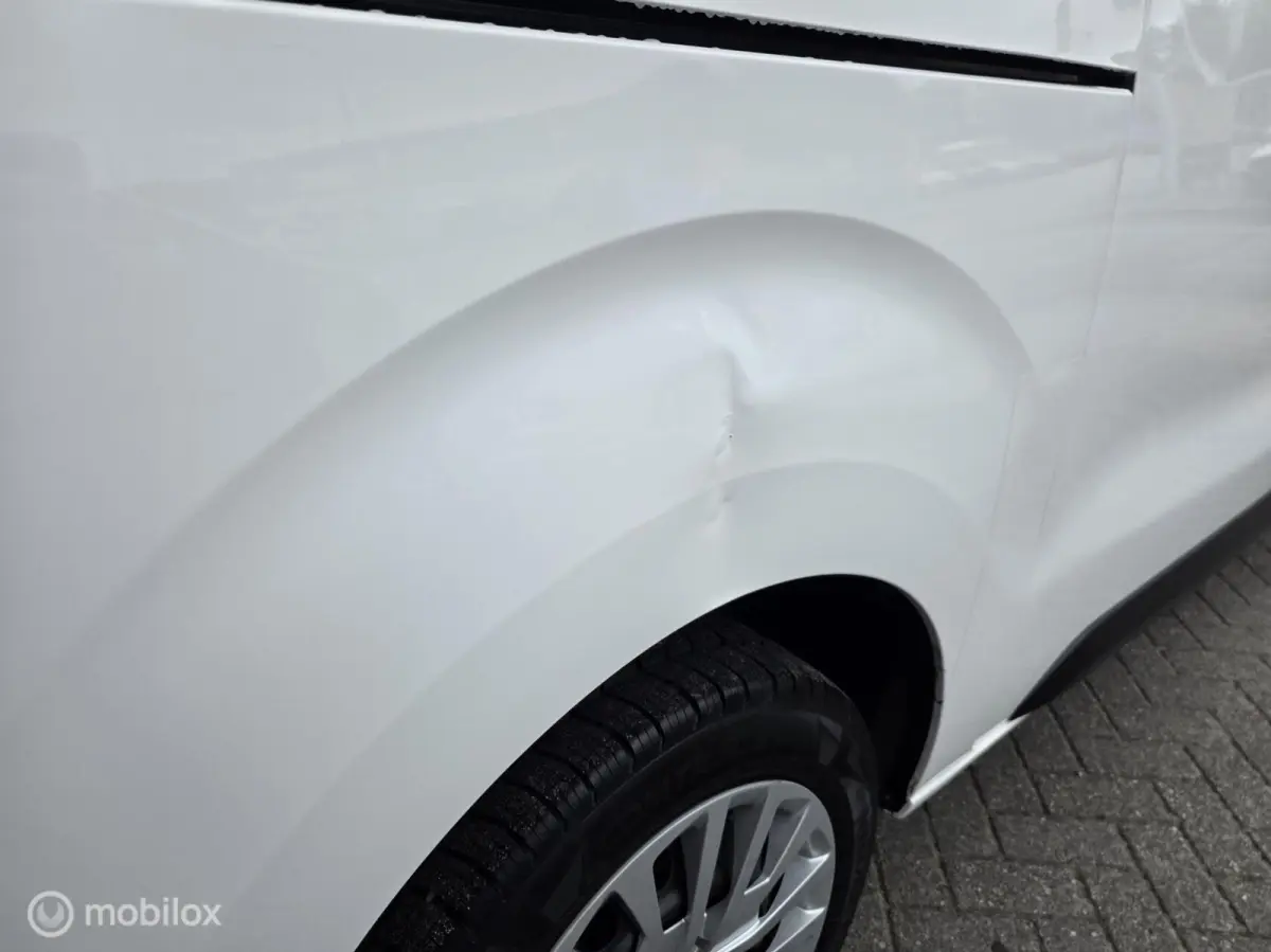 Bestel 231L 2.0 BlueHDI 120 Premium