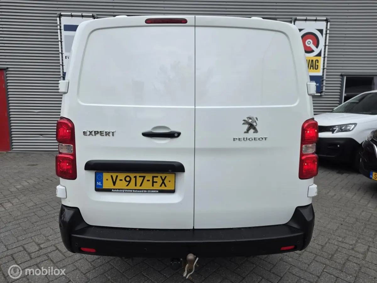 Bestel 231L 2.0 BlueHDI 120 Premium