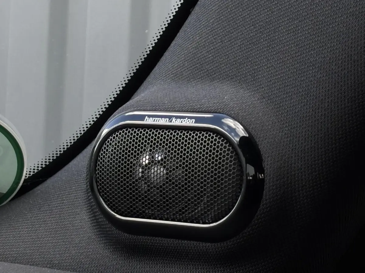 Yours Edition S leder camera keyless SOH 95.1%
