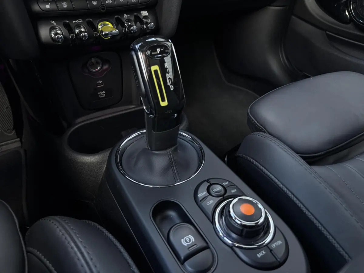 Yours Edition S leder camera keyless SOH 95.1%