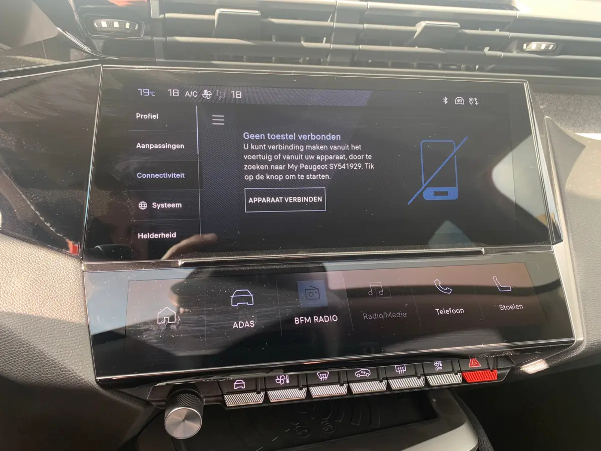 1.6 Plug-in Hybrid 180 Allure Avantage Airco | 360 Camera | Cruise Control Adaptief | 7,4kW Lader | Keyless | Navi | PDC V&A | Stoelverwarming |