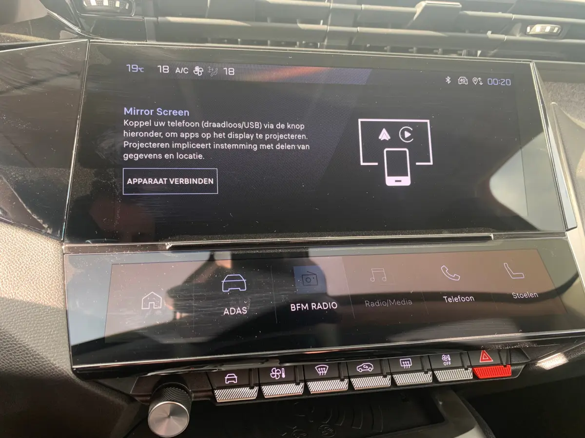 1.6 Plug-in Hybrid 180 Allure Avantage Airco | 360 Camera | Cruise Control Adaptief | 7,4kW Lader | Keyless | Navi | PDC V&A | Stoelverwarming |