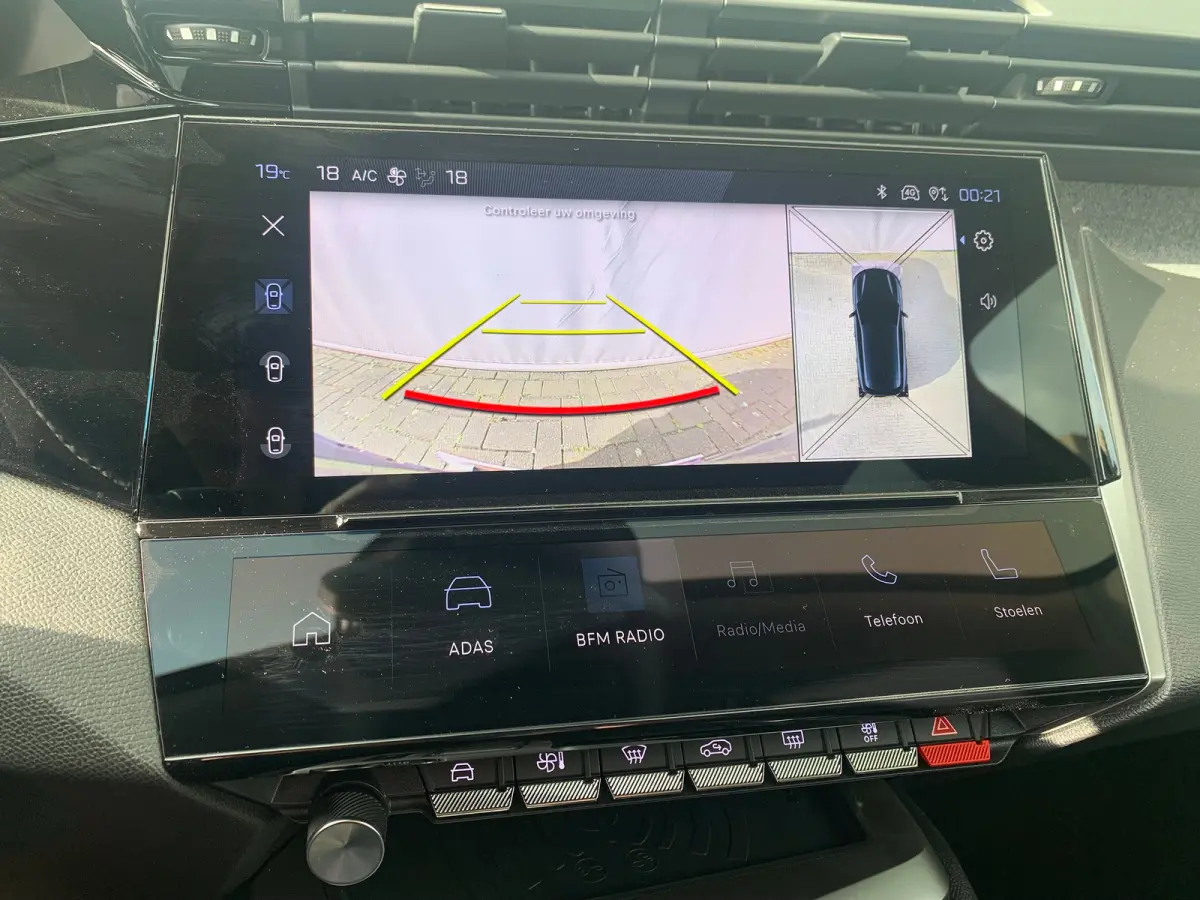 1.6 Plug-in Hybrid 180 Allure Avantage Airco | 360 Camera | Cruise Control Adaptief | 7,4kW Lader | Keyless | Navi | PDC V&A | Stoelverwarming |
