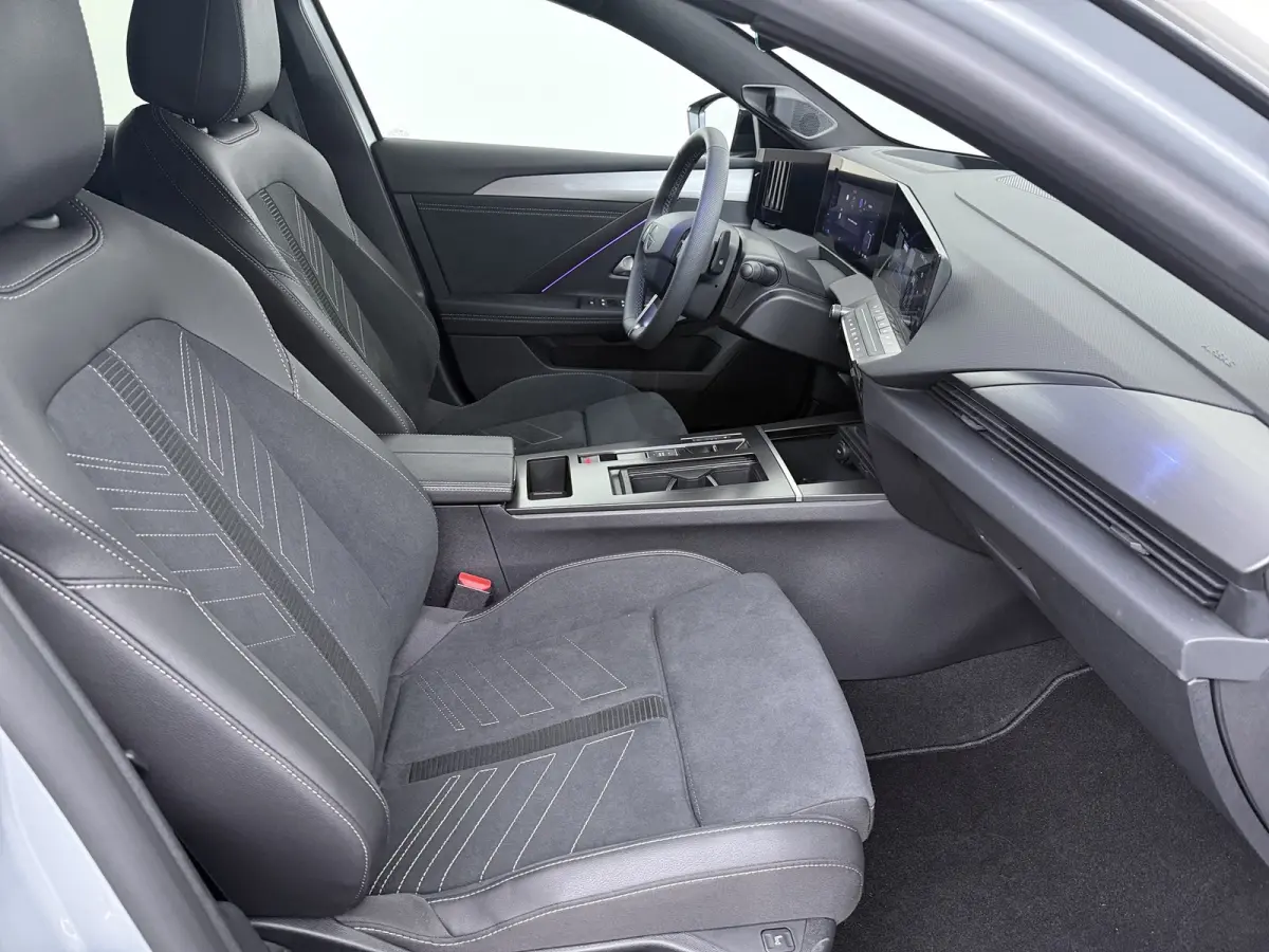 1.6 Turbo Plug In Hybrid Ultimate | Achteruitrijcamera | Apple Carplay/Android Auto|telefoonintegratie premium | Cruise control adaptief