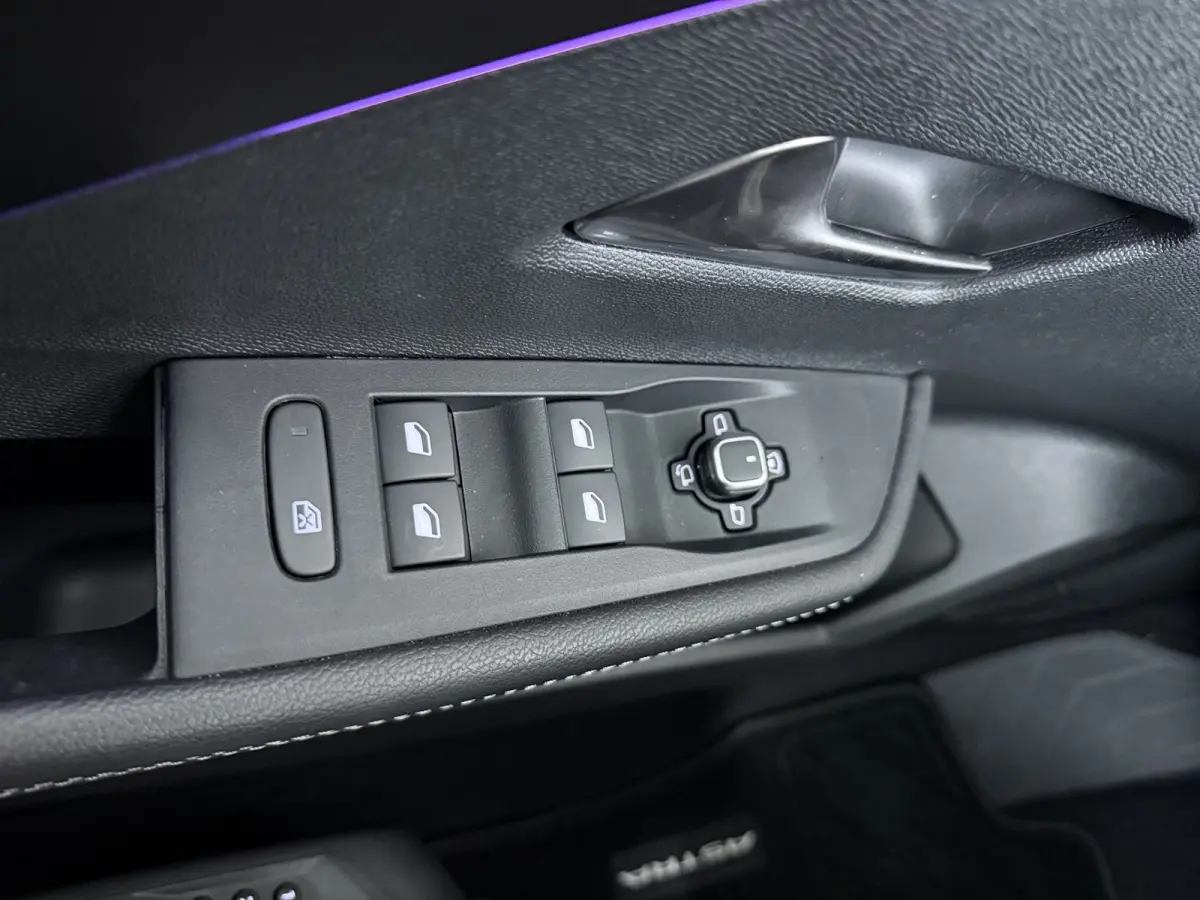 1.6 Turbo Plug In Hybrid Ultimate | Achteruitrijcamera | Apple Carplay/Android Auto|telefoonintegratie premium | Cruise control adaptief