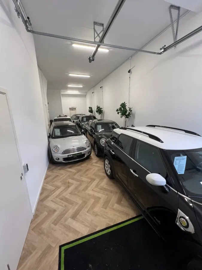 xDrive25e High Executive 220 PK Plug in Hybride | Panoramdak | Navigatie | 19" Velgen | Leder Int | Park Assist | DAB | Keyless | 1e Eigenaar!