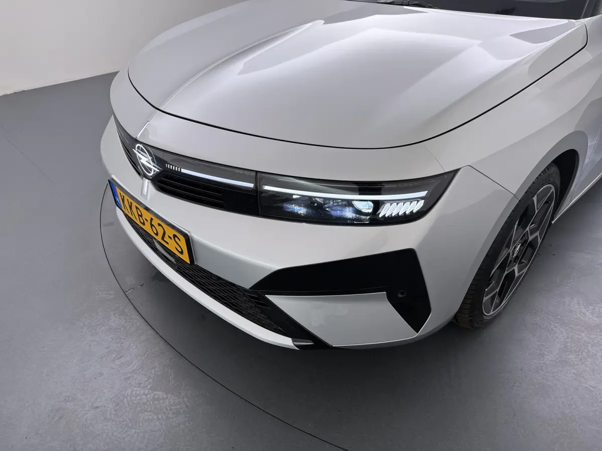 1.6 Turbo Plug In Hybrid Ultimate | 7,4 kW lader | Achteruitrijcamera | Apple Carplay/Android Auto|telefoonintegratie premium