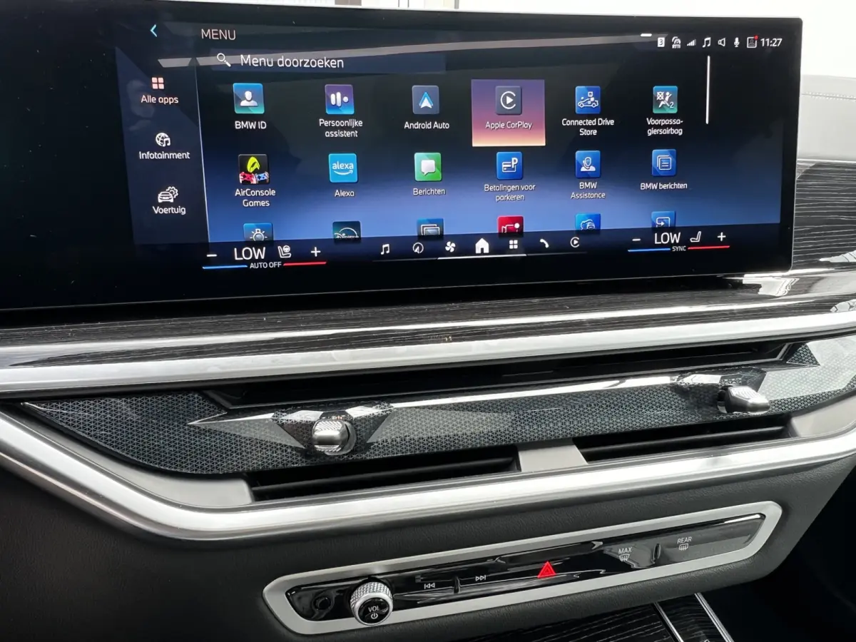 xDrive50e High Executive M Sport | Sky Lounge | Achteras Besturing | BMW Nieren Iconic Glow | Head-UP | Panodak Sky Lounge | Luchtvering | Soft Close | Harman-Kardon | 360 Camera | Trekhaak 