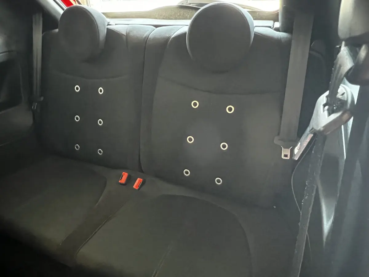 1.4 T-Jet Abarth 595 Turbo 145 PK | UNIEK 43000 KM | Corsa Pakket | Airco | 17"LM Velgen | Schaal Sport Stoelen | Navigatie | Park Sensors | Uniek!