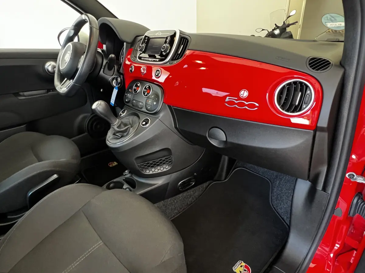 1.4 T-Jet Abarth 595 Turbo 145 PK | UNIEK 43000 KM | Corsa Pakket | Airco | 17"LM Velgen | Schaal Sport Stoelen | Navigatie | Park Sensors | Uniek!