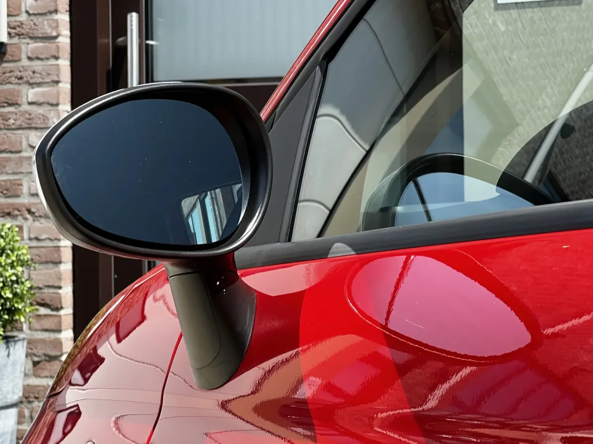 1.4 T-Jet Abarth 595 Turbo 145 PK | UNIEK 43000 KM | Corsa Pakket | Airco | 17"LM Velgen | Schaal Sport Stoelen | Navigatie | Park Sensors | Uniek!