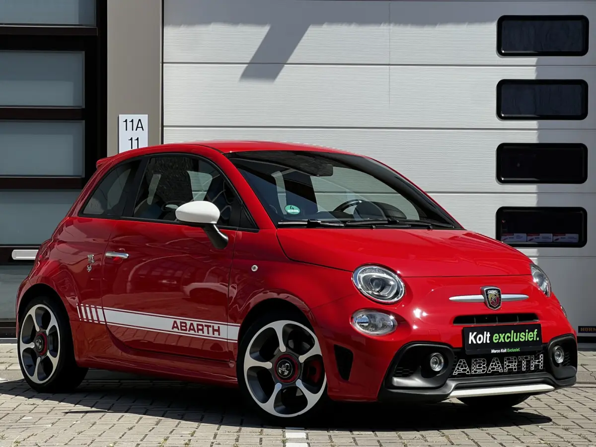 1.4 T-Jet Abarth 595 Turbo 145 PK | UNIEK 43000 KM | Corsa Pakket | Airco | 17"LM Velgen | Schaal Sport Stoelen | Navigatie | Park Sensors | Uniek!