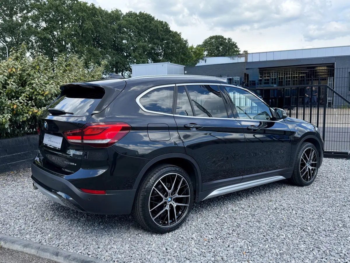 xDrive25e High-Exe Navi|Leer|LED|Trekhaak 2021 Zwart Metallic