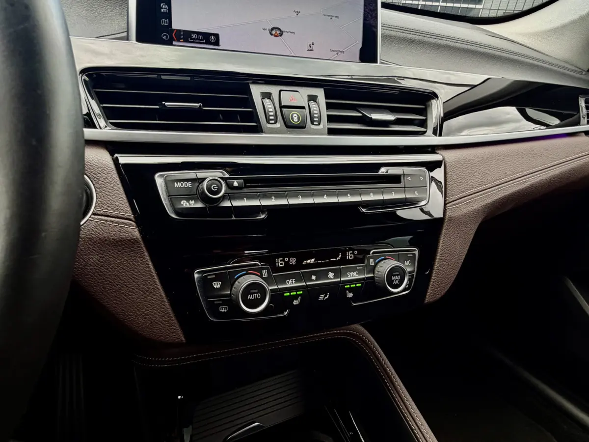 xDrive25e High-Exe Navi|Leer|LED|Trekhaak 2021 Zwart Metallic
