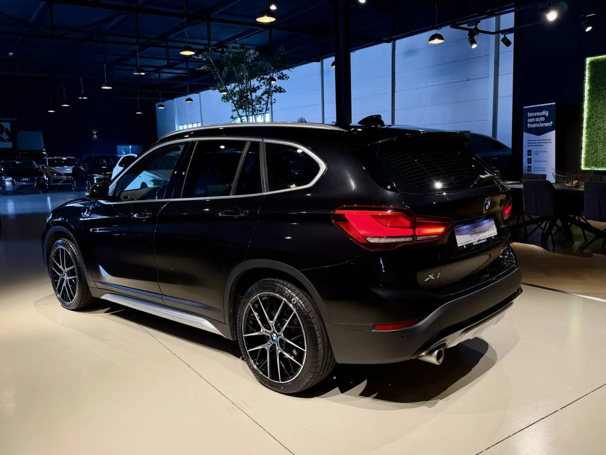 xDrive25e High-Exe Navi|Leer|LED|Trekhaak 2021 Zwart Metallic