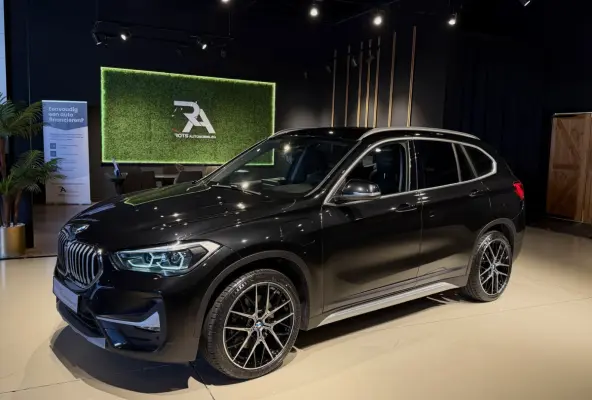 xDrive25e High-Exe Navi|Leer|LED|Trekhaak 2021 Zwart Metallic