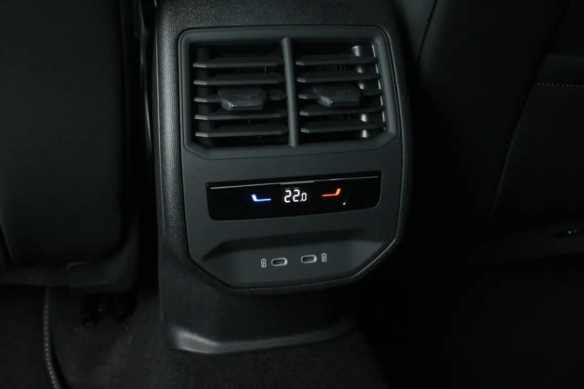 1.5 TSI 204pk DSG e-Hybrid FR Business | Trekhaak Wegklapbaar | Matrix LED