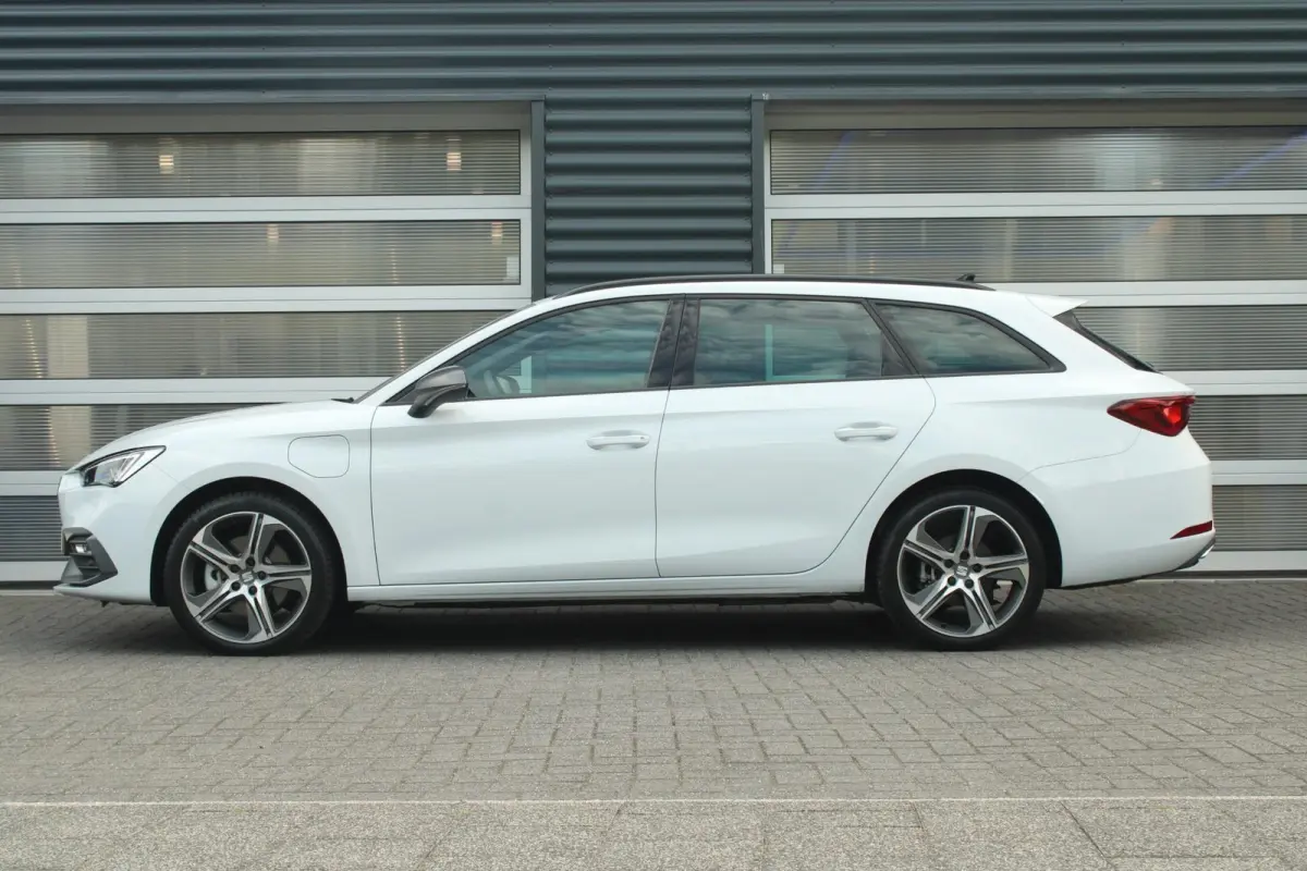 1.5 TSI 204pk DSG e-Hybrid FR Business | Trekhaak Wegklapbaar | Matrix LED