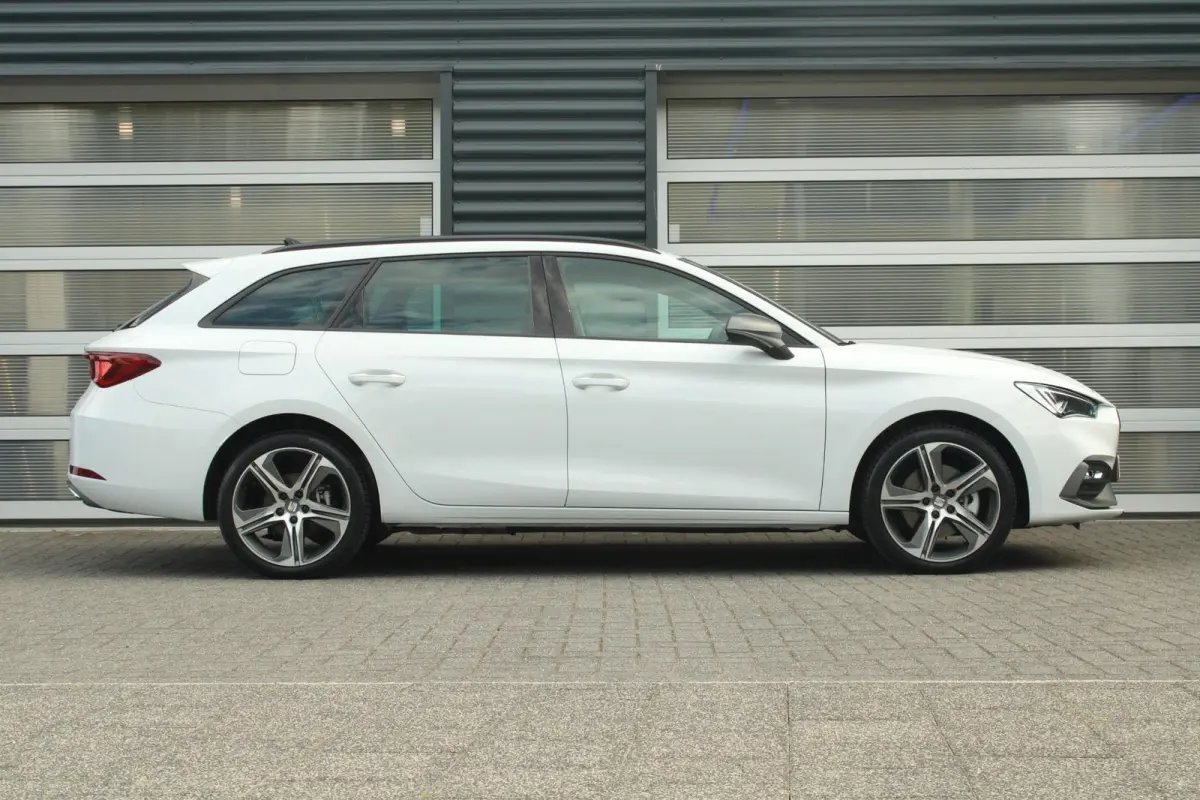 1.5 TSI 204pk DSG e-Hybrid FR Business | Trekhaak Wegklapbaar | Matrix LED
