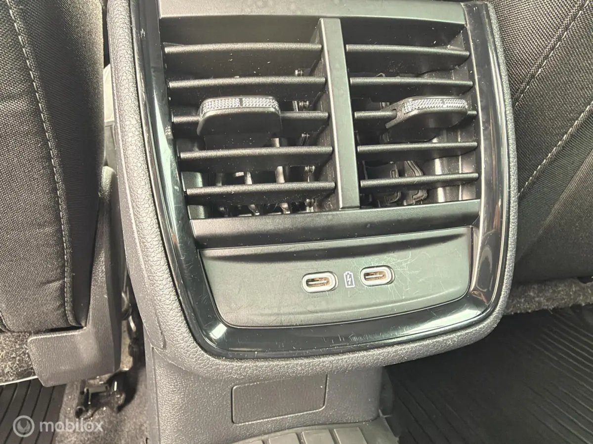 1.0 TSI Sport Business