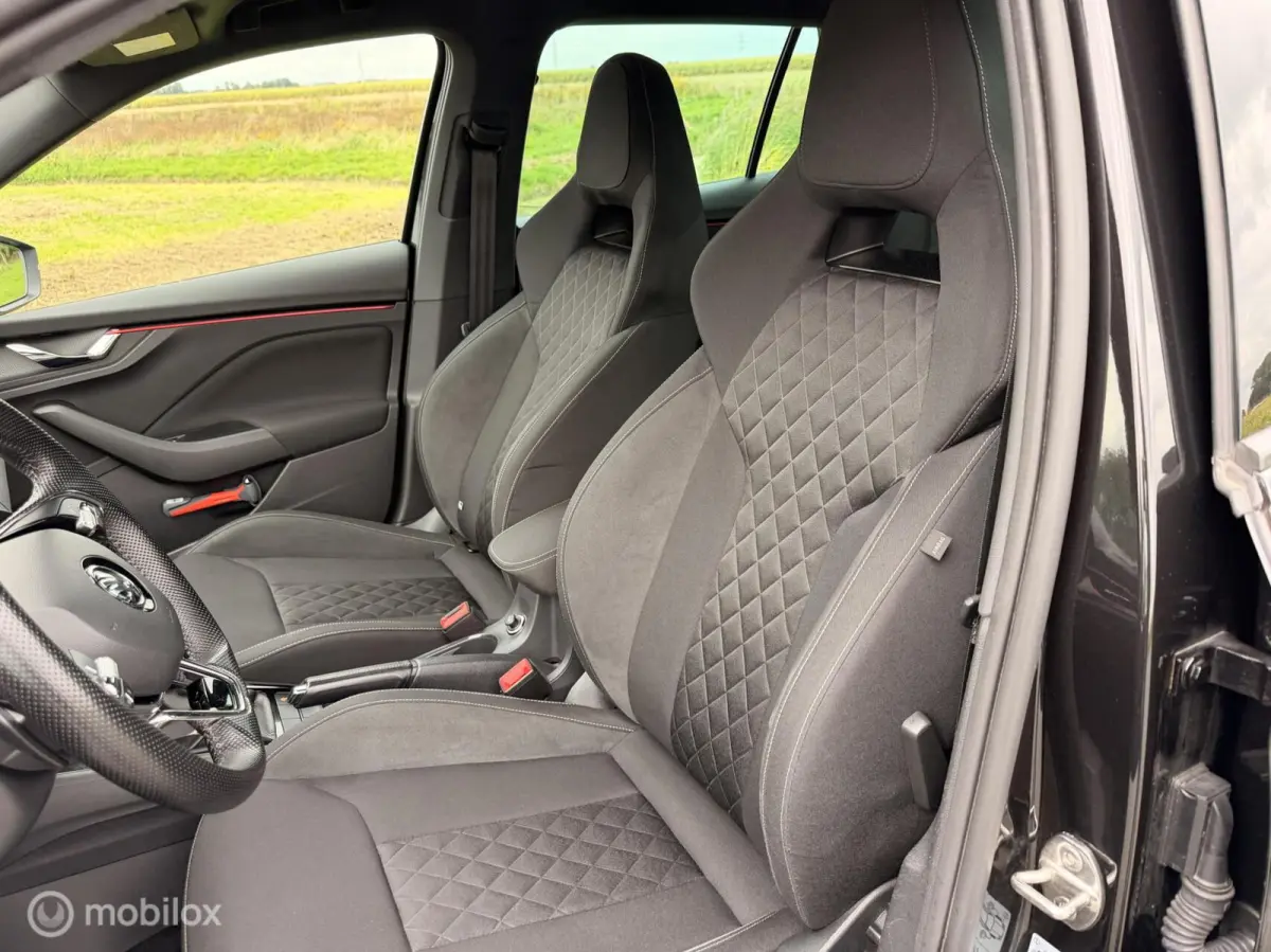1.0 TSI Sport Business