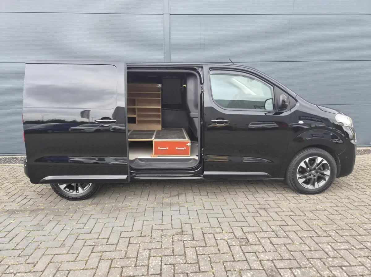 2.0 CDTI L2H1 Irmscher Carplay Automaat 177pk