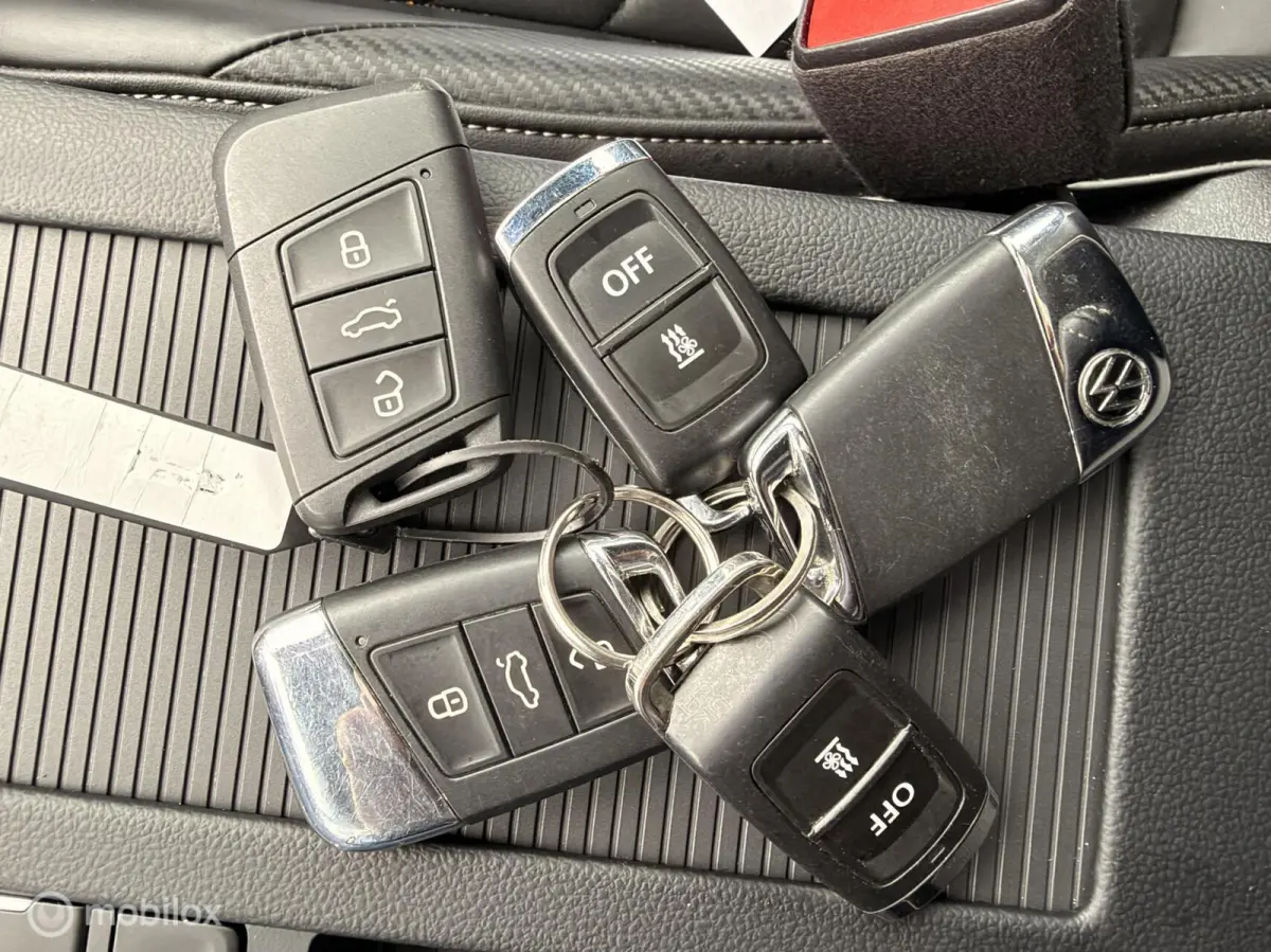 1.4 TSI eHybrid R-Line Business+