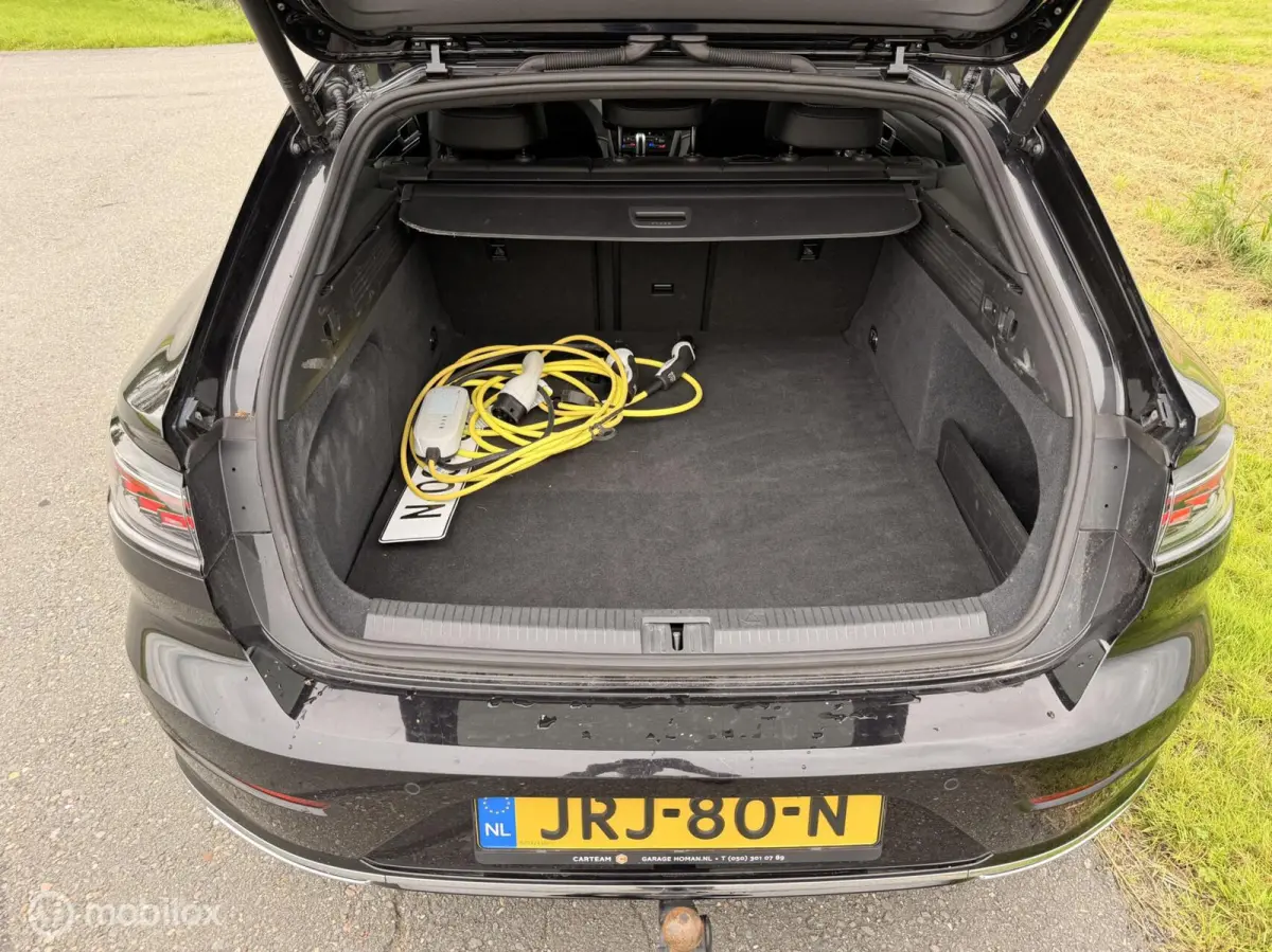 1.4 TSI eHybrid R-Line Business+