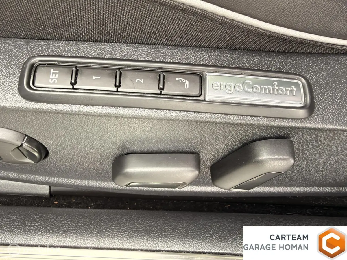 1.4 TSI eHybrid R-Line Business+