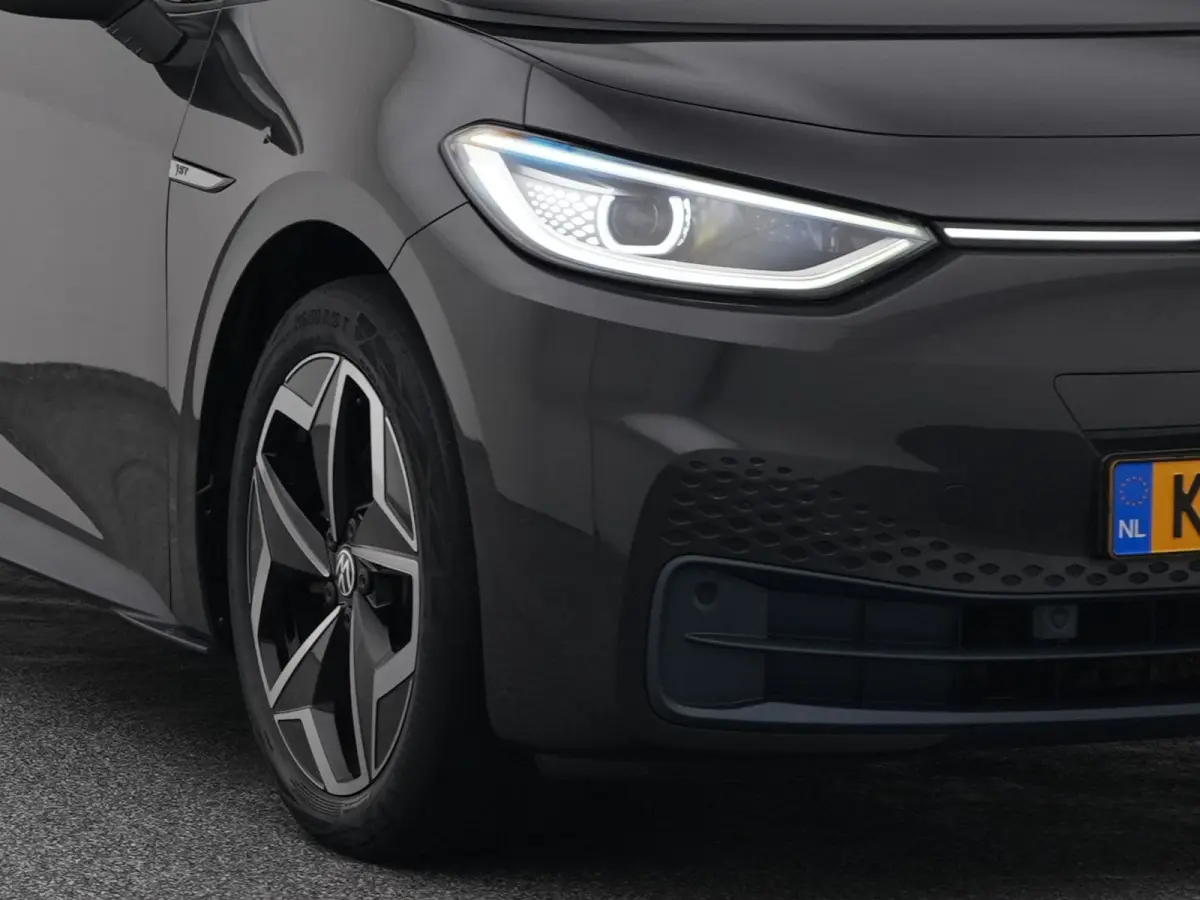First Plus 58 kWh | CAMERA | ADAPTIVE | STOEL- EN STUURVERW.