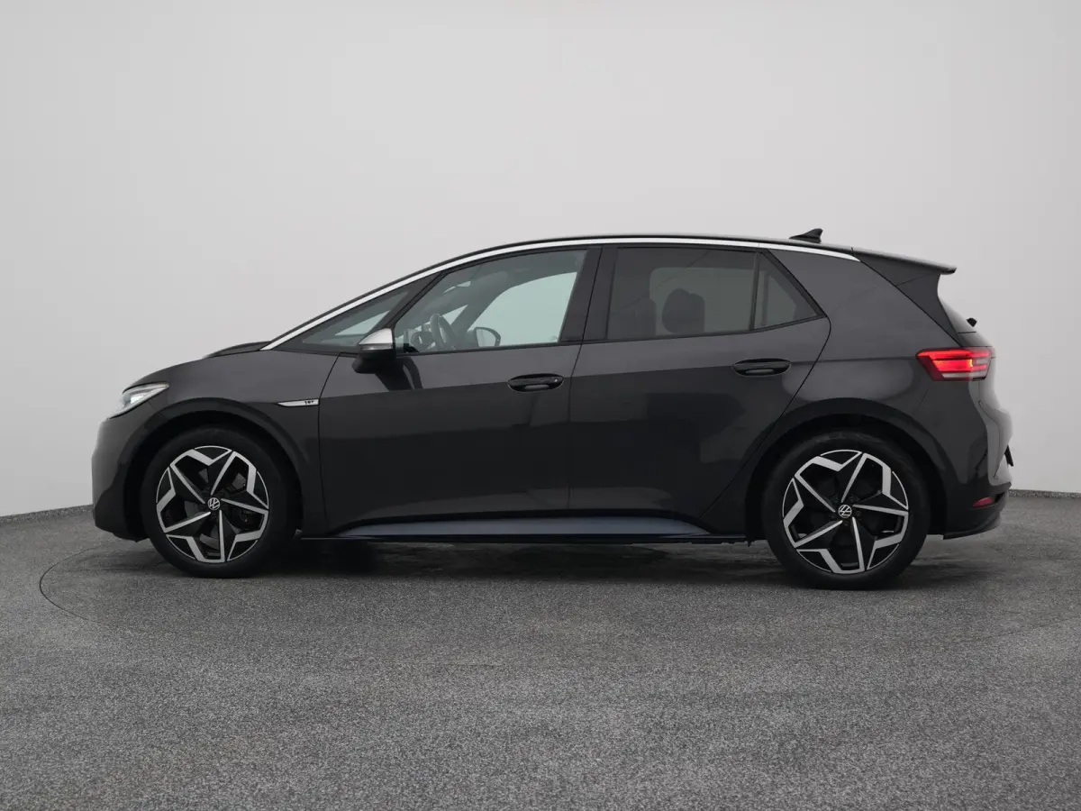 First Plus 58 kWh | CAMERA | ADAPTIVE | STOEL- EN STUURVERW.