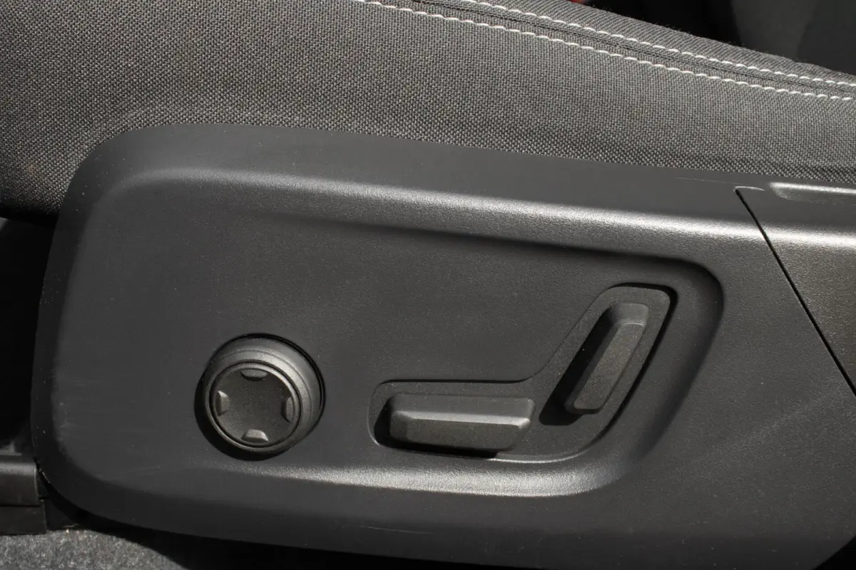 1.5 T4 Plug-in hybrid Plus Dark|Stoel+Stuurverwarming|Camera|Memory|